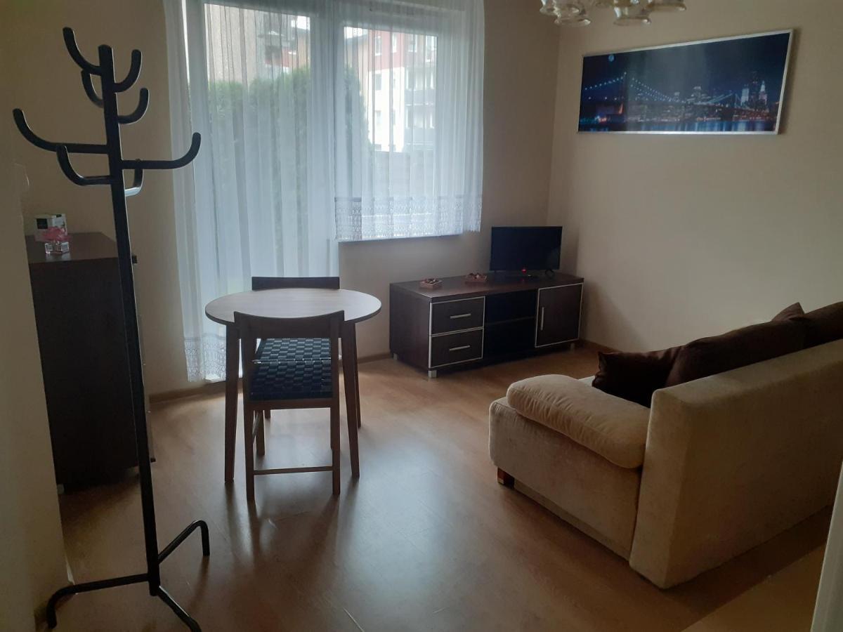 Sloneczny Apartament Z Malym Ogrodkiem Wejherowo Eksteriør bilde
