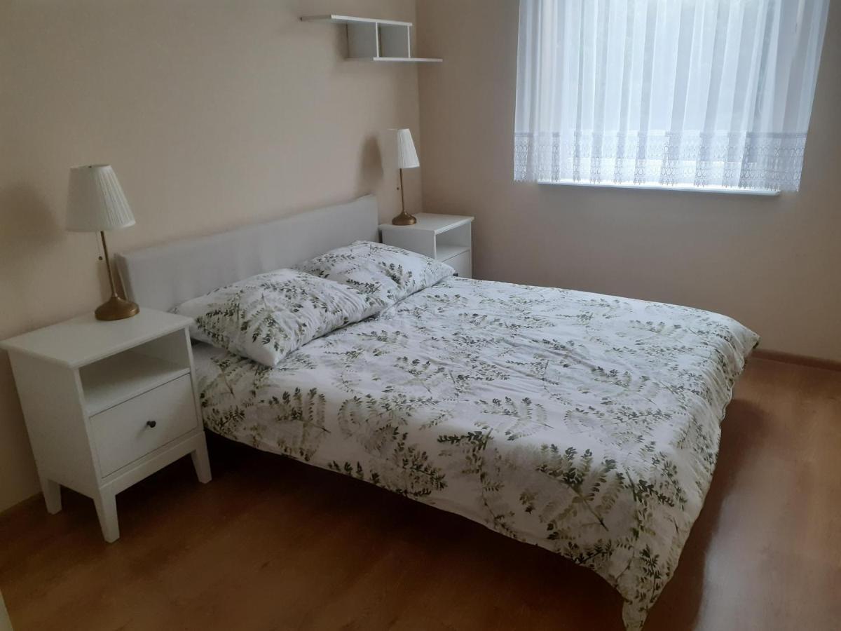 Sloneczny Apartament Z Malym Ogrodkiem Wejherowo Eksteriør bilde