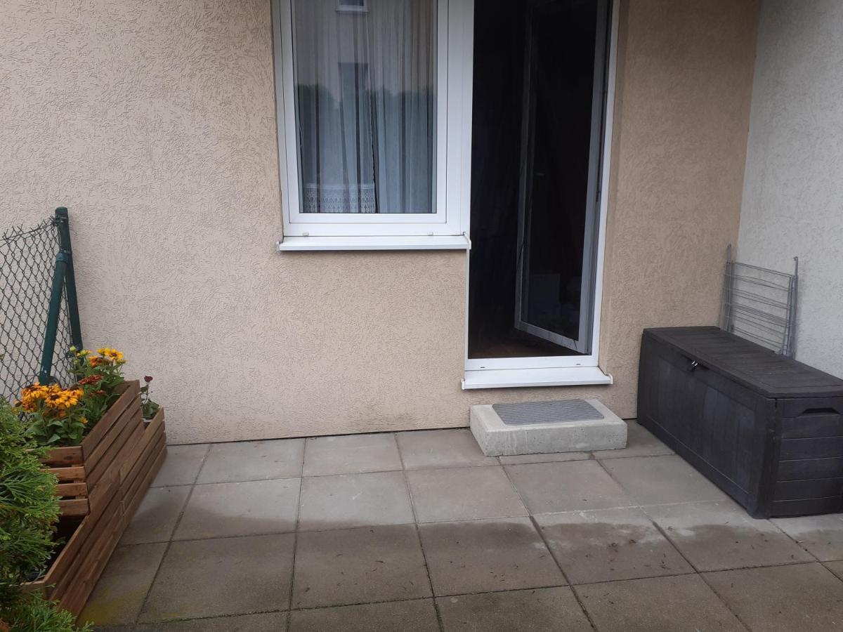 Sloneczny Apartament Z Malym Ogrodkiem Wejherowo Eksteriør bilde