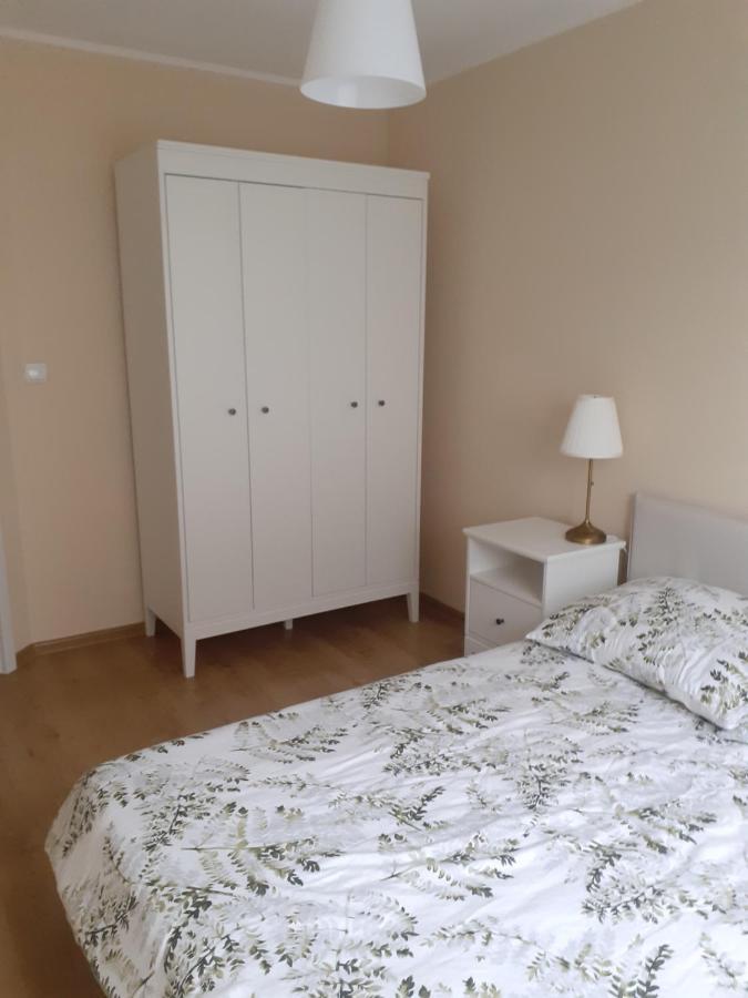 Sloneczny Apartament Z Malym Ogrodkiem Wejherowo Eksteriør bilde